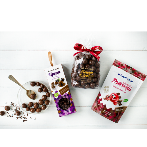 Candied fruits and berries in chocolate