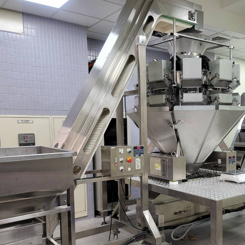 Nuts Candy filling sealing packaging machine