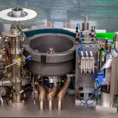 OPP LABELER MACHINE