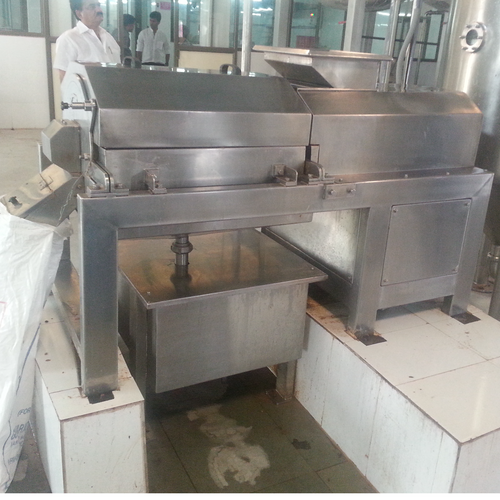 Fruit Pulping Machine