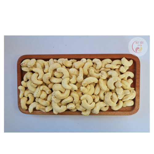 White Cashew Kernel W180