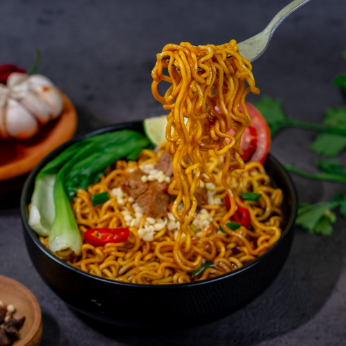 Diamond Savory Beef Instant Noodles