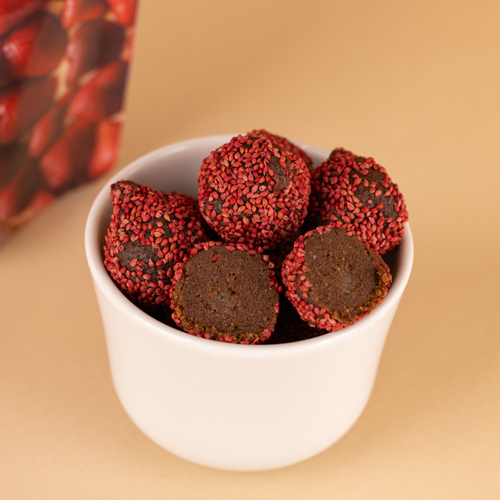 PATISWISS - Strawberry Covered Date Bites