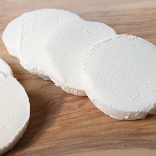 Alphenaer Fresh Goat Cheese Slice honey