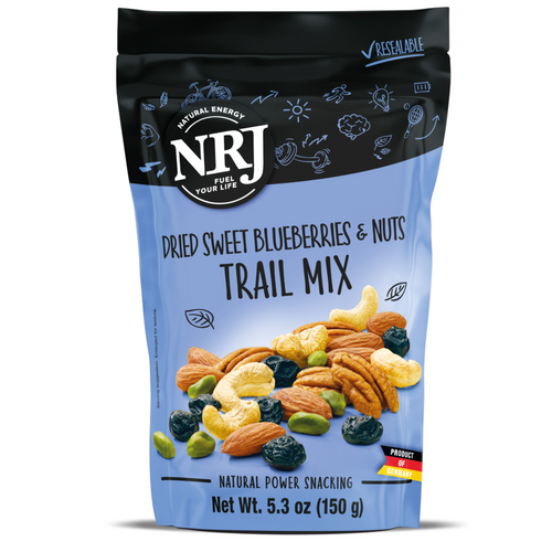 Nut kernel mixture  with blueberries