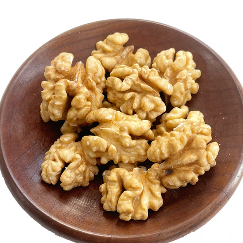 Walnut kernels