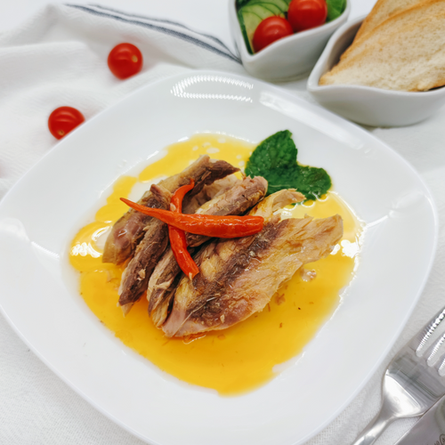 Canned Fish (Tuna and sardines)