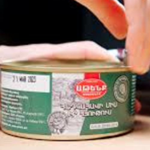 Turkey meat in its own juice