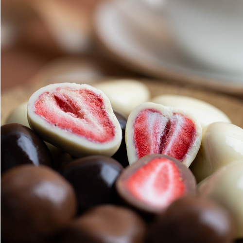 TOSCANI CHOCOLATE COATED FREEZE DRIED STRAWBERRY