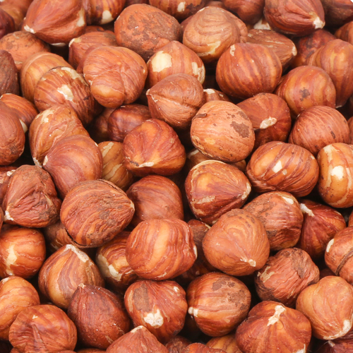 Natural (raw) hazelnuts