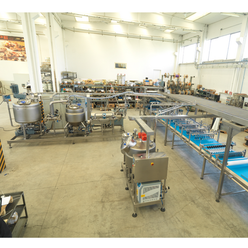 LAYER CAKE / CUP CAKE LINE