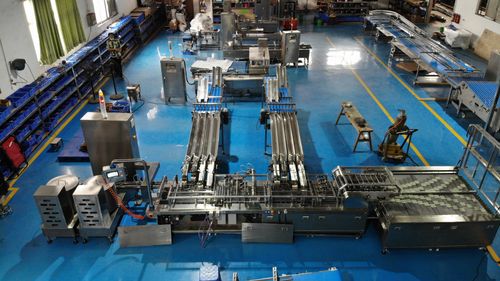 Biscuit Sandwiching Machine