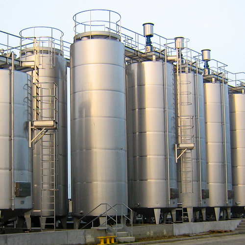 Mixer tanks