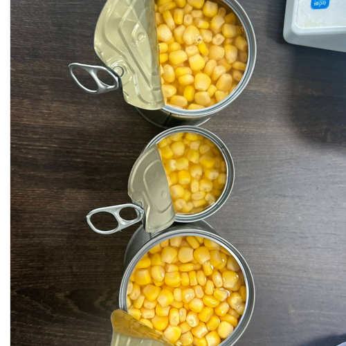 Canned sweet corn