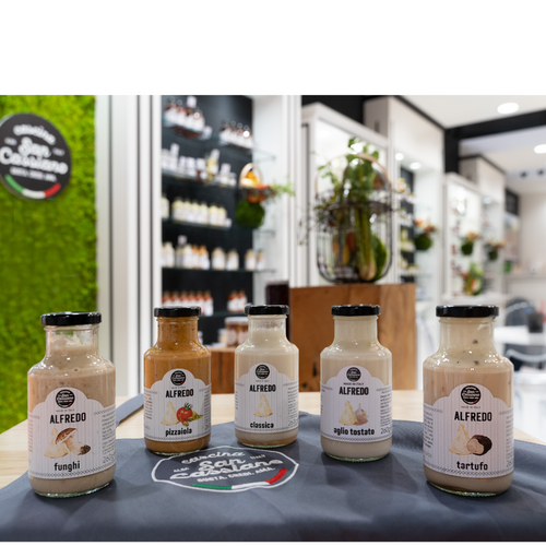 Alfredo sauce with roasted garlic