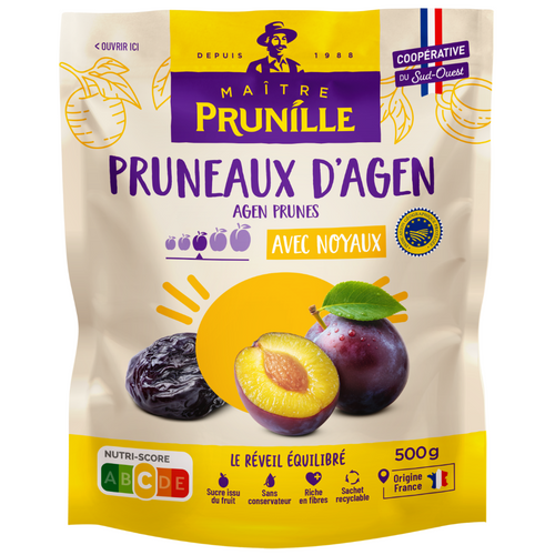 Agen prunes with stones