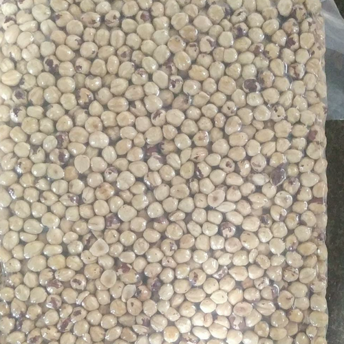 Roasted and Blanched hazelnut kernels