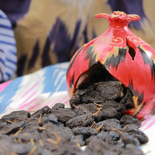 Black Raisins