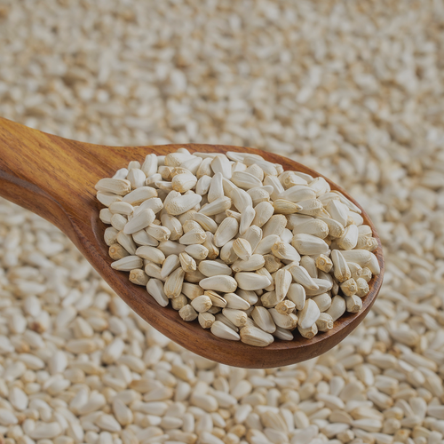 Safflower seeds